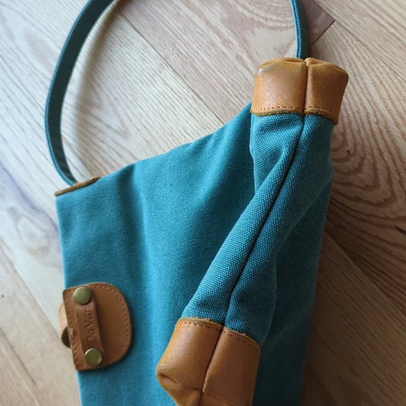 Davan. Women's Shoulder Bag. - Picture 13 of 13